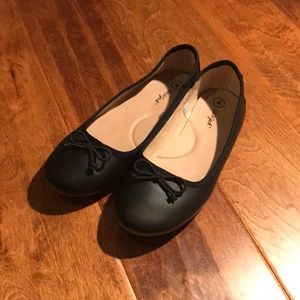 Cat and Jack Kids Black Slip-On Flats